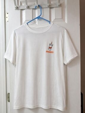 Graphic Tee Oranges So Hot Orange Juice Summer Sun T-Shirt White Short Sleeve 42